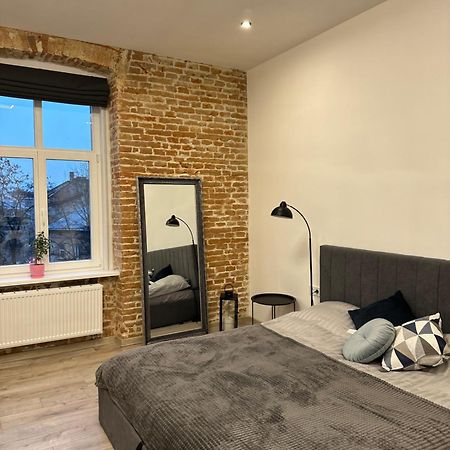 Apartment Vip Virmenska Street Львов Экстерьер фото