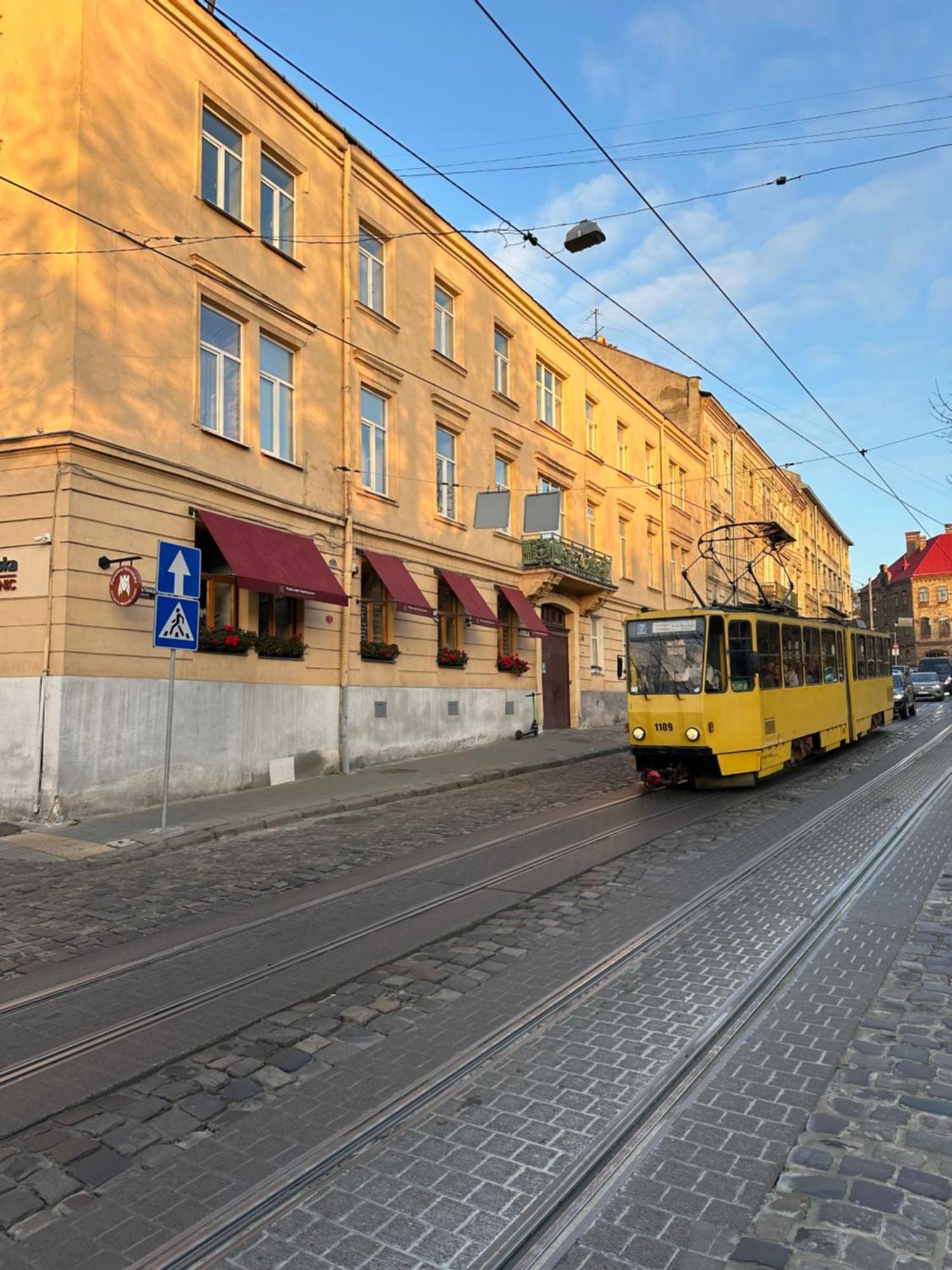 Apartment Vip Virmenska Street Львов Экстерьер фото