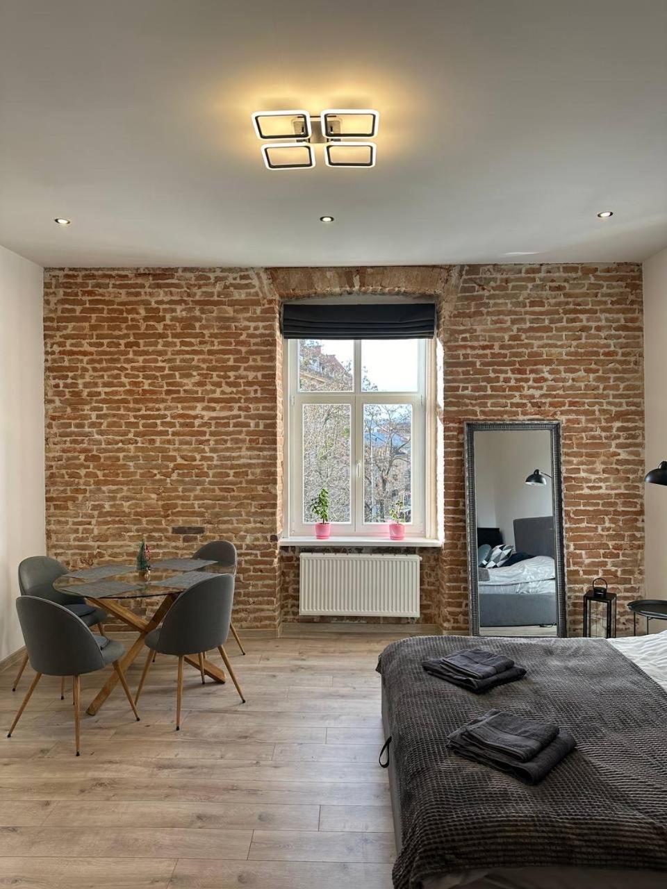 Apartment Vip Virmenska Street Львов Экстерьер фото